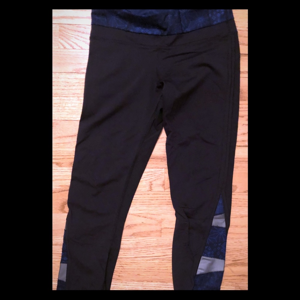 Lululemon legging size 6